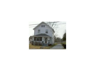 162 25th St NW, Barberton, OH 44203