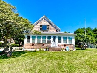 21 Alden St, Plymouth, MA 02360