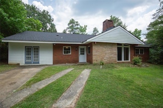 1609 4th Place, Phenix City, AL 36869