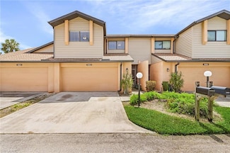 11653 Pointe Cir, Fort Myers, FL 33908