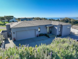 176 Cypress Loop, Bodega Bay, CA 94923