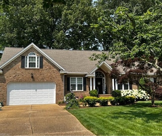 112 McDonald Cir, Yorktown, VA 23693
