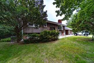 9 Topliff St, Billerica, MA 01821