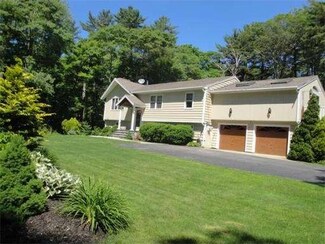 12 Emily Ln, Gloucester, MA 01930