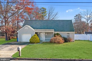 131 Tiller Ave, Manahawkin, NJ 08050