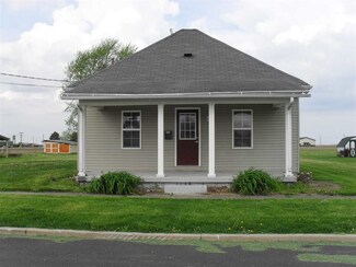 815 S Willow St, Flora, IN 46929
