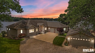 42 N Cotton Hill Ln, Springfield, IL 62712