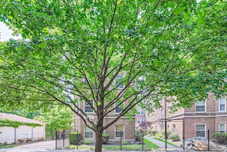 7316 N Honore St Unit 306, Chicago, IL 60626