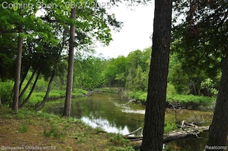 3 Millside St, Glen Arbor, MI 49636
