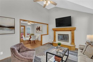 200 S Huntsman Blvd, Raymore, MO 64083
