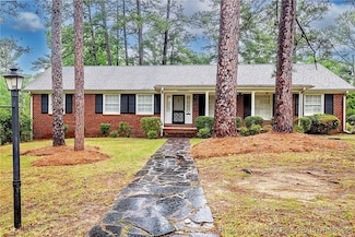 116 S Churchill Dr, Fayetteville, NC 28303