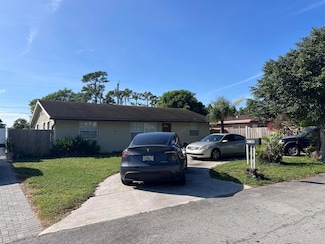 4700 Todd St, Lake Worth, FL 33463