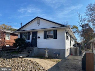 6862 Waldorf Ave, Pennsauken, NJ 08110