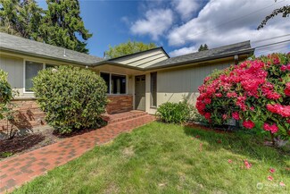23008 83rd Ave W, Edmonds, WA 98026