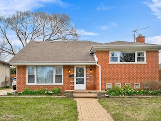 4048 W 105th St, Oak Lawn, IL 60453