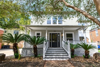 105 E 14th St, Houston, TX 77008