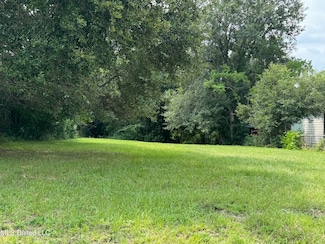 657 Walker St, Biloxi, MS 39530