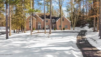 860 Greenthorne Blvd, Schenectady, NY 12303