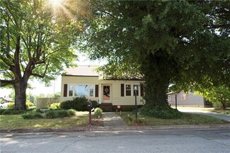 311 N 8th Ave, Mayodan, NC 27027
