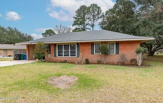 4008 South Dr, New Iberia, LA 70563