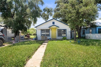 229 SW 1st St, Premont, TX 78375
