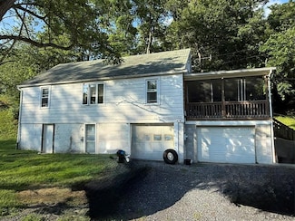 314 Parkhill Dr, Johnstown, PA 15909