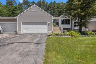 3362 Woodwind Dr NE Unit 10, Grand Rapids, MI 49525