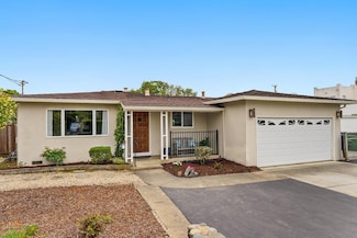 95 Alta Dr, Watsonville, CA 95076