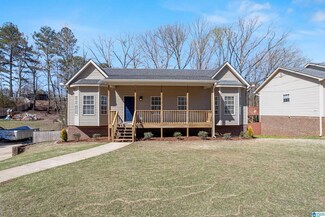 216 Walnut St, Leeds, AL 35094