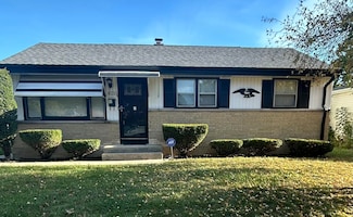 8121 W Glen Ave, Milwaukee, WI 53218