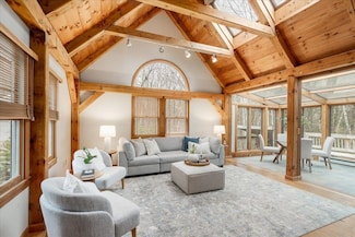 914 Back Mountain Rd, Goffstown, NH 03045