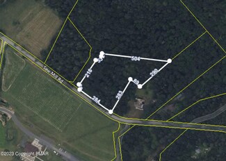 428 Sawmill Rd, Hamilton Township, PA 18360