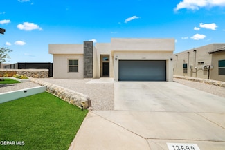 13699 Kathys Ct, El Paso, TX 79928