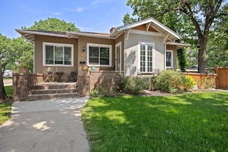 724 3rd Ave NW, Minot, ND 58703