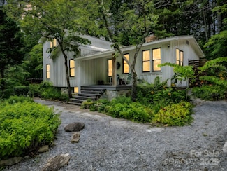 2525 Kanuga Rd, Hendersonville, NC 28739