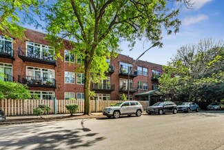 2333 W Saint Paul Ave Unit 218, Chicago, IL 60647