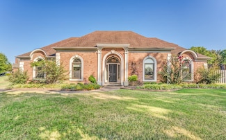 9667 Pine Point Dr, Lakeland, TN 38002