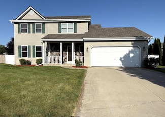 121 N White Oak Way, Saukville, WI 53080