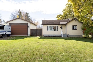 106 Grove St, Angola, NY 14006