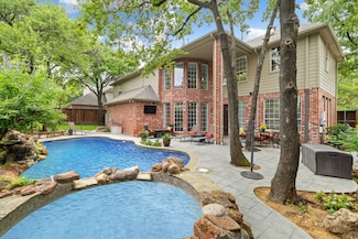 3340 Castlewood Blvd, Lewisville, TX 75077