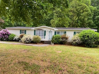 338 Turks Ferry Rd, Saluda, VA 23149