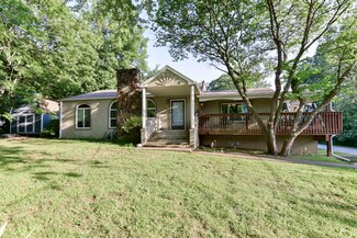 3104 E Beaumont St, Springfield, MO 65804