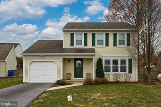 340 W Cedar St, New Holland, PA 17557