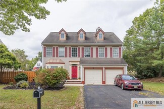2 Ewing Dr, Piscataway, NJ 08854
