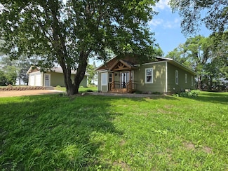 24091 Sunny Side Dr NW, Evansville, MN 56326