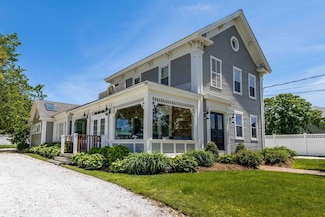 8 South St, Dennis Port, MA 02639