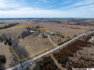 456 L Rd, Palmyra, NE 68418