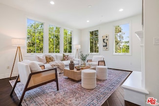 6241 Crescent Park W Unit 201, Playa Vista, CA 90094
