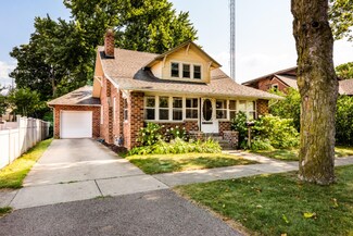 202 S Main St, Berrien Springs, MI 49103