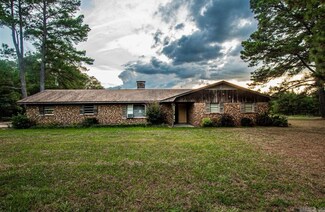 914 N Farmville Rd, Hermitage, AR 71647